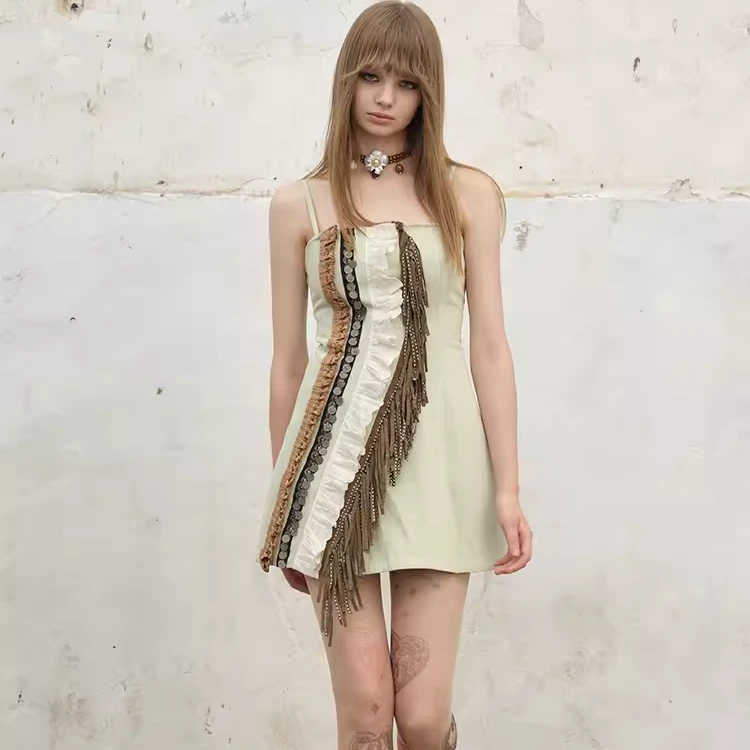 Next Passport流苏吊带式连衣裙背后打揽A型短裙