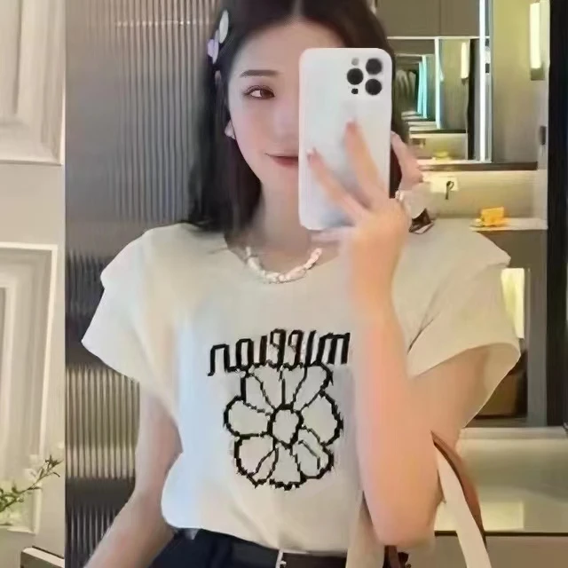 女装针织夏季时尚百搭印花显瘦白色气质减龄设计感