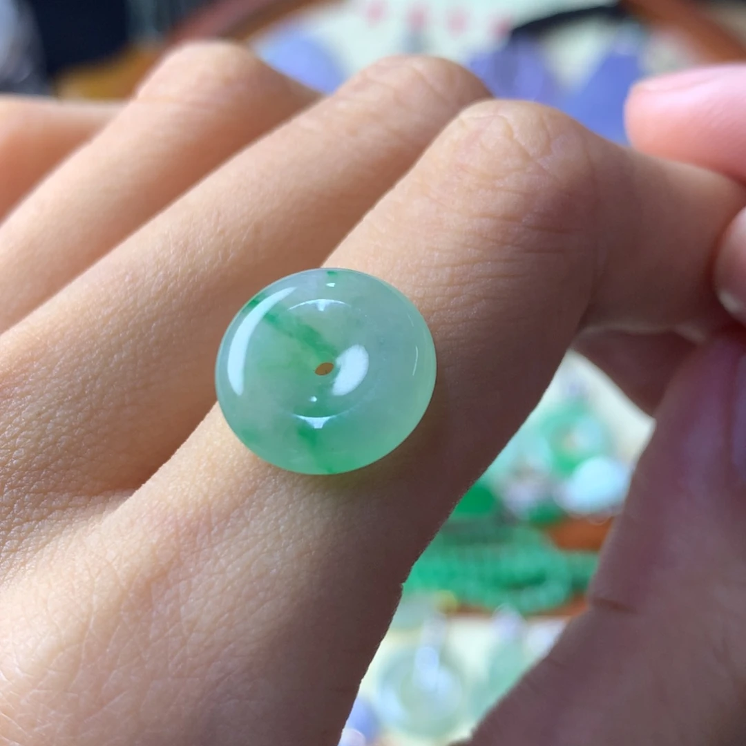 翡翠颈饰未镶嵌笨*裸石