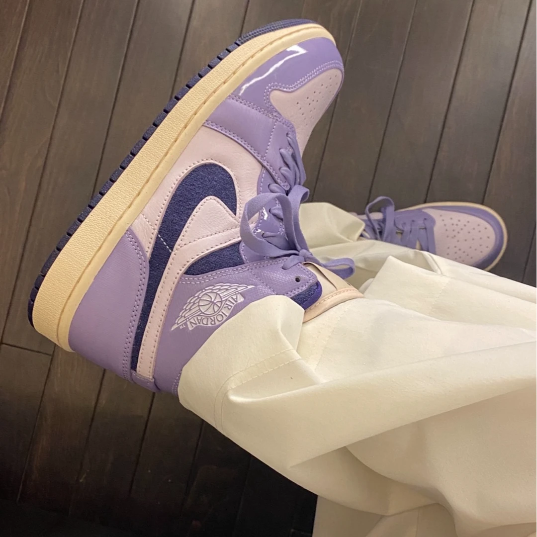Nike/耐克万象2023年新款女子AJ1 D SE篮球鞋 DZ3745-500