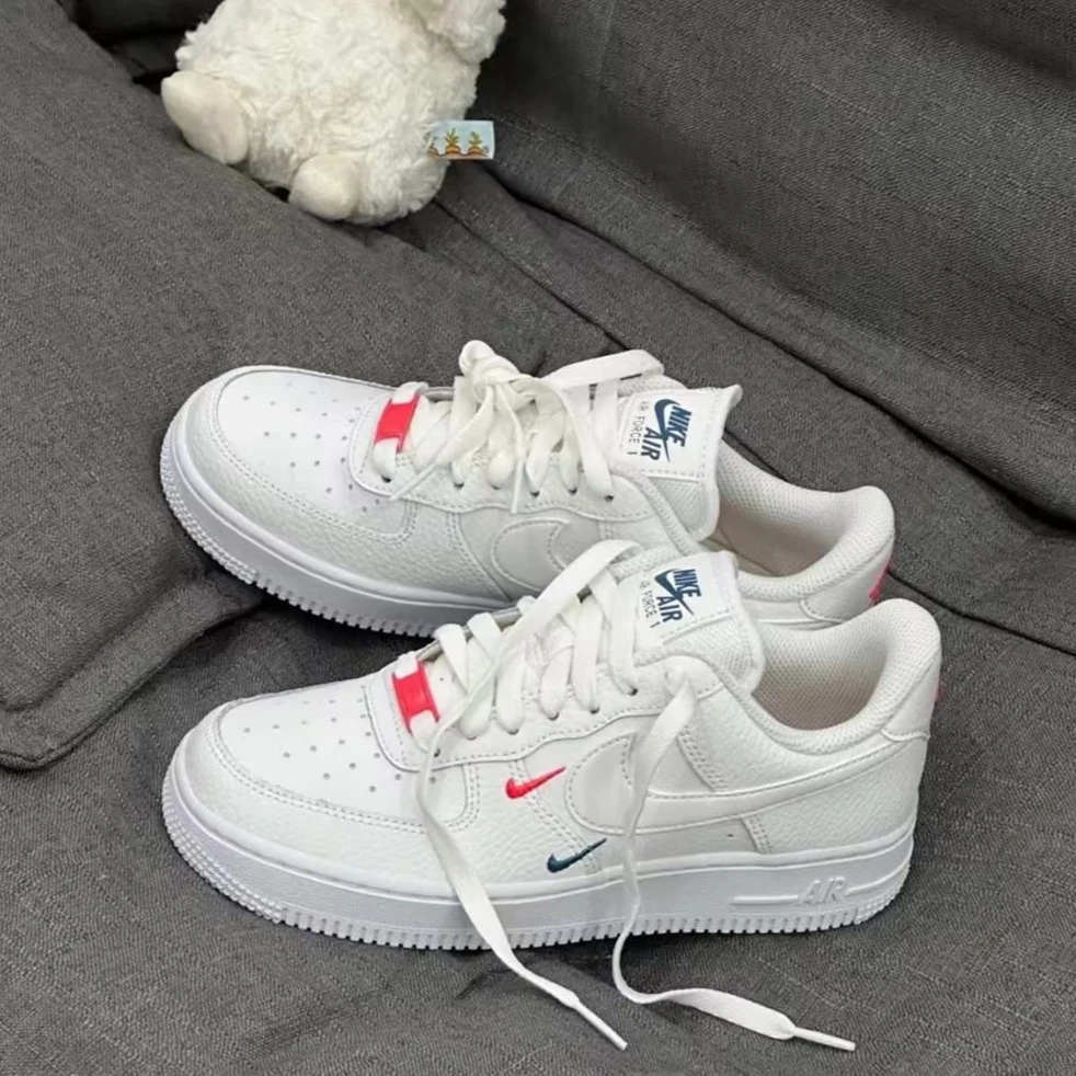 Nike/耐克女子AIR FORCE 1空军一号白双钩低帮休闲鞋CT1989-101