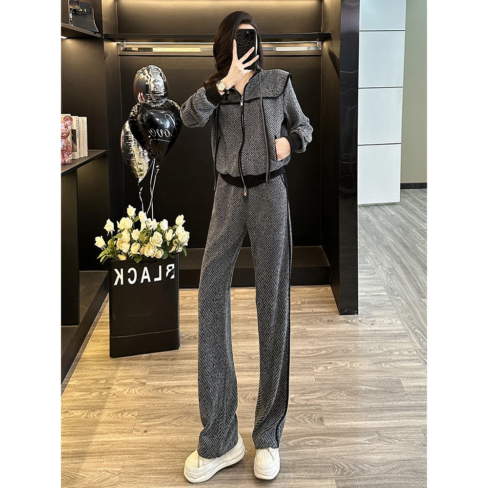 高级感休闲运动套装女秋时髦爆款显瘦减龄娃娃领卫衣阔腿裤两件套