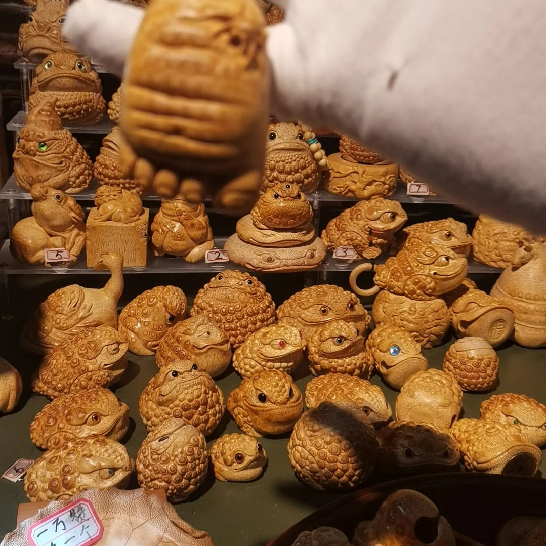 【闪购商品】一***蜂竹雕金蟾摆件挂件