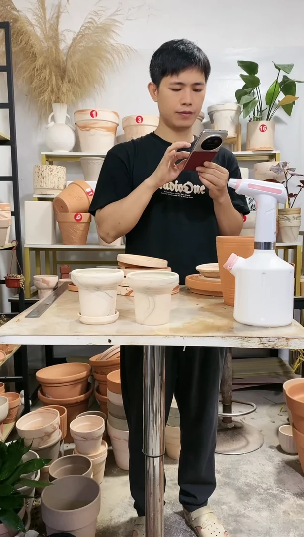 【闪购商品】红陶20CM以下11*10绿白蘑菇 2盆2托 玛奇朵托盘