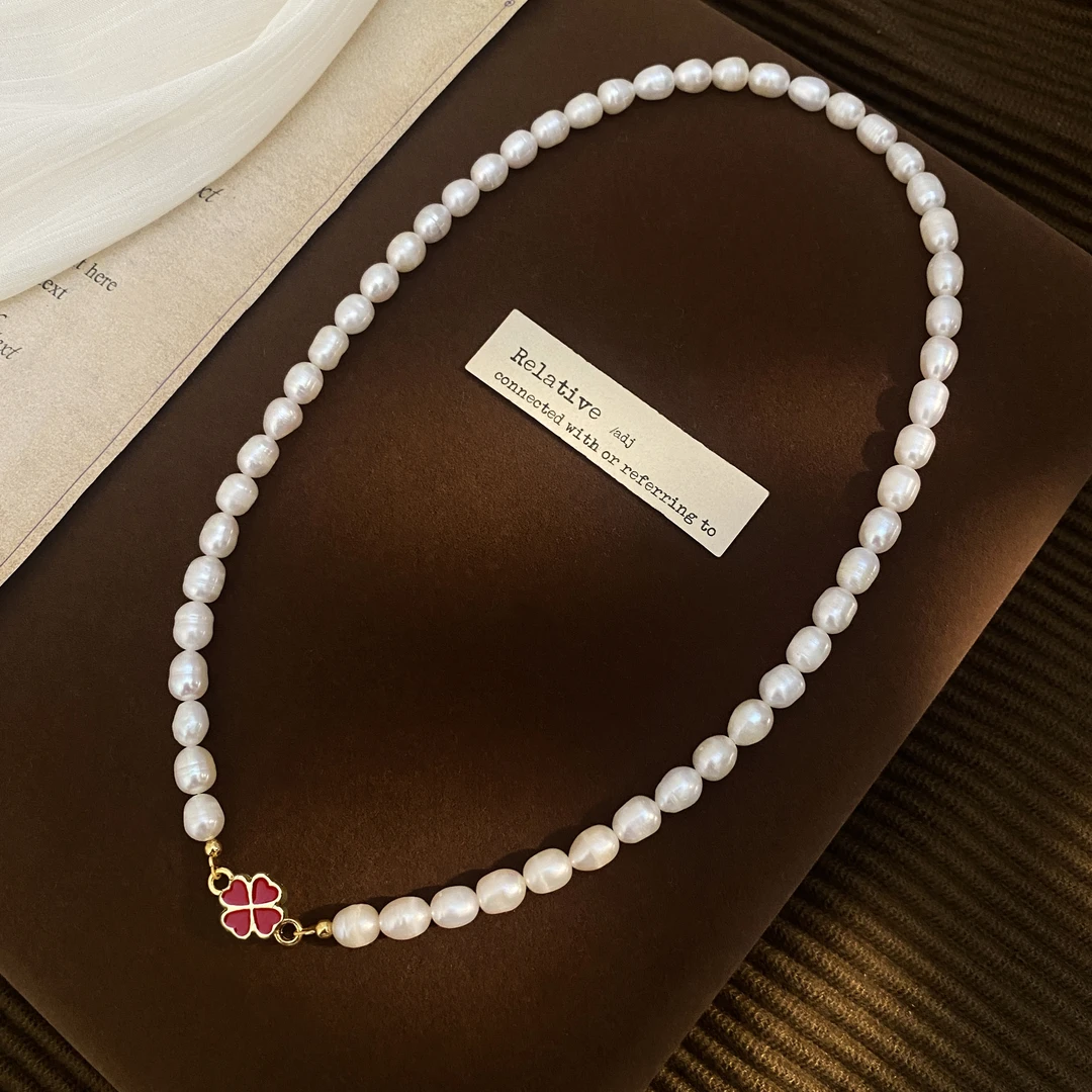 天然淡水珍珠磁吸扣红色四叶草项链女时尚百搭锁骨链秋冬毛衣链