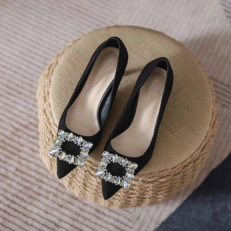 真皮不累脚浅口高跟鞋女大码黑色职业通勤工作鞋气质水钻细跟单鞋