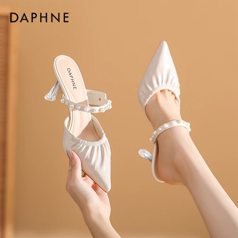 达芙妮包头细跟凉拖2025年珍珠水晶跟秋夏外穿一脚蹬高跟鞋凉鞋女