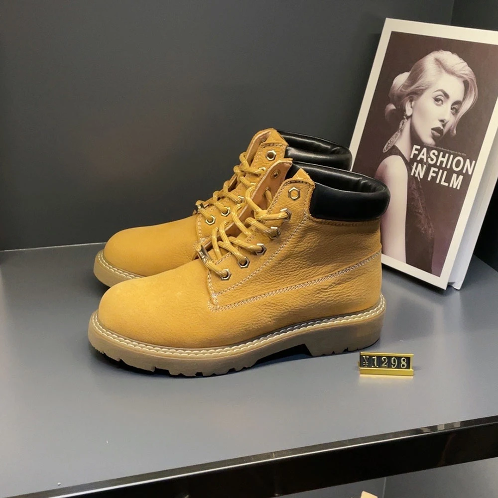 MOANA马丁靴真皮