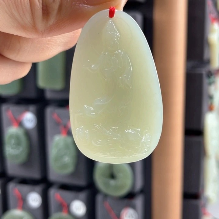 和田玉颈饰未镶嵌国**姬