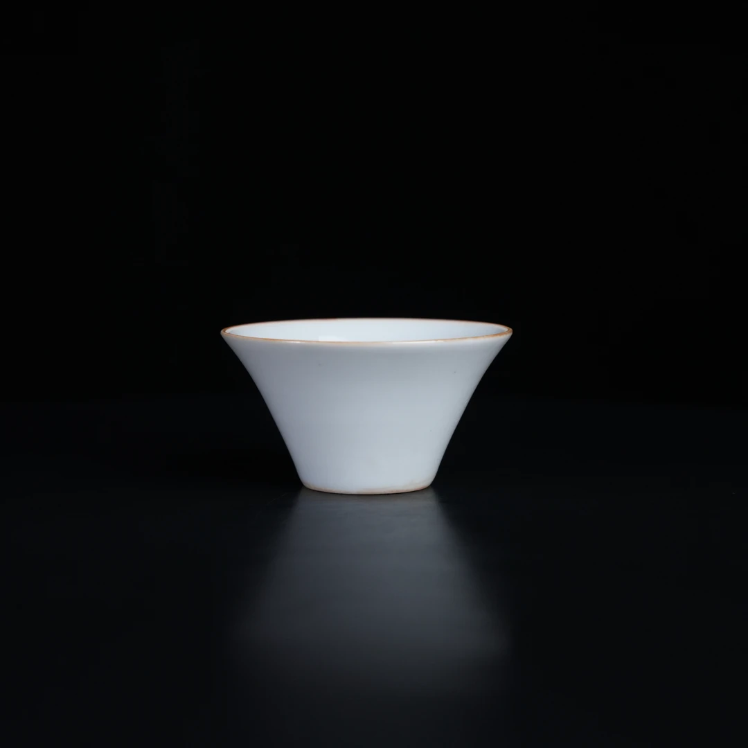 LAAA240603035【十竹斋】晚清民国白釉马蹄杯