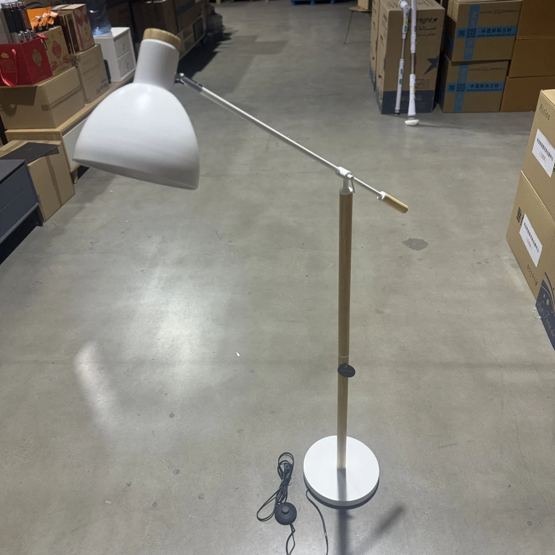 北欧风客厅卧室落地台灯（不带灯泡）【杰哥专属】