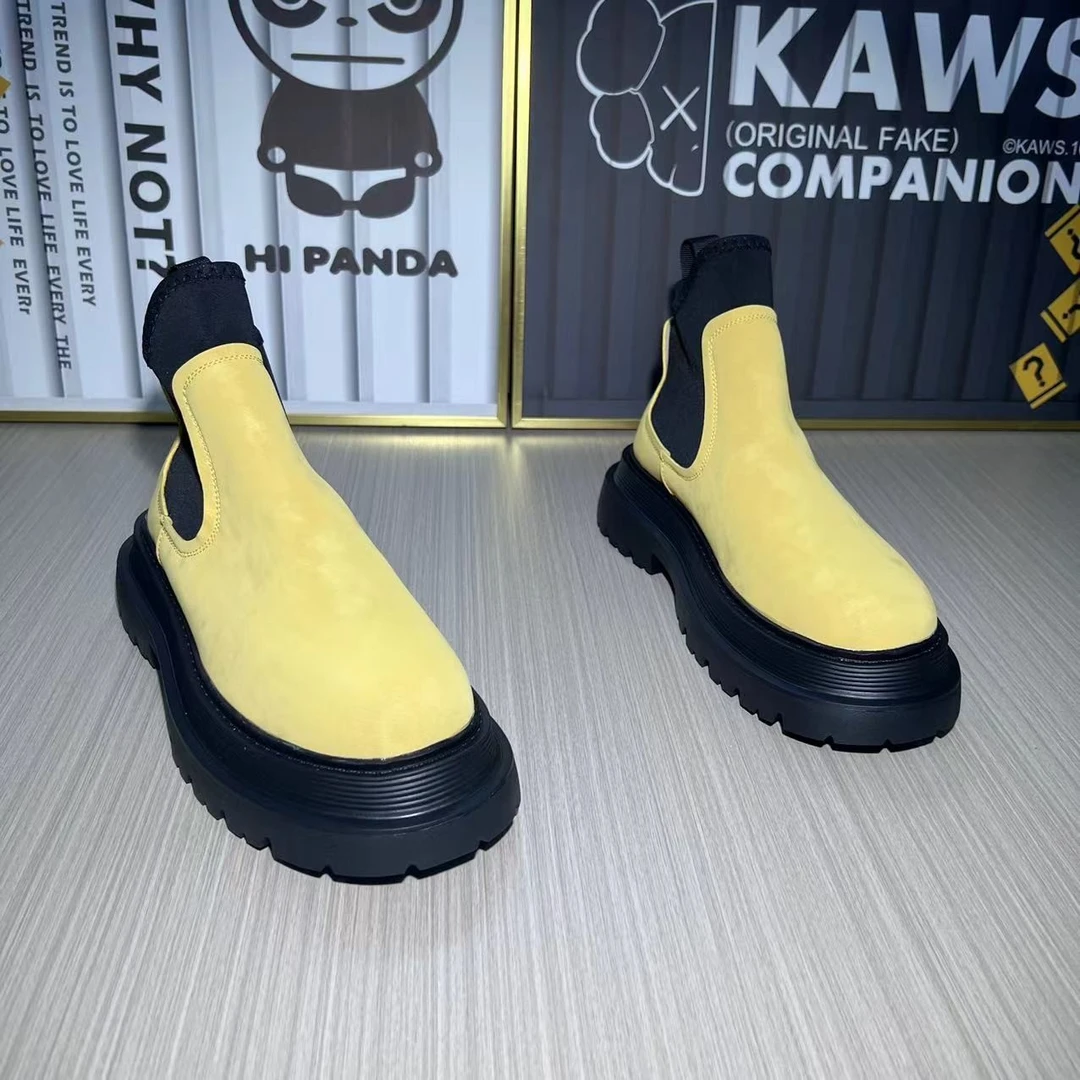 新款春秋英伦风潮鞋马丁靴高帮休闲工装鞋男鞋校园风增高机车男鞋