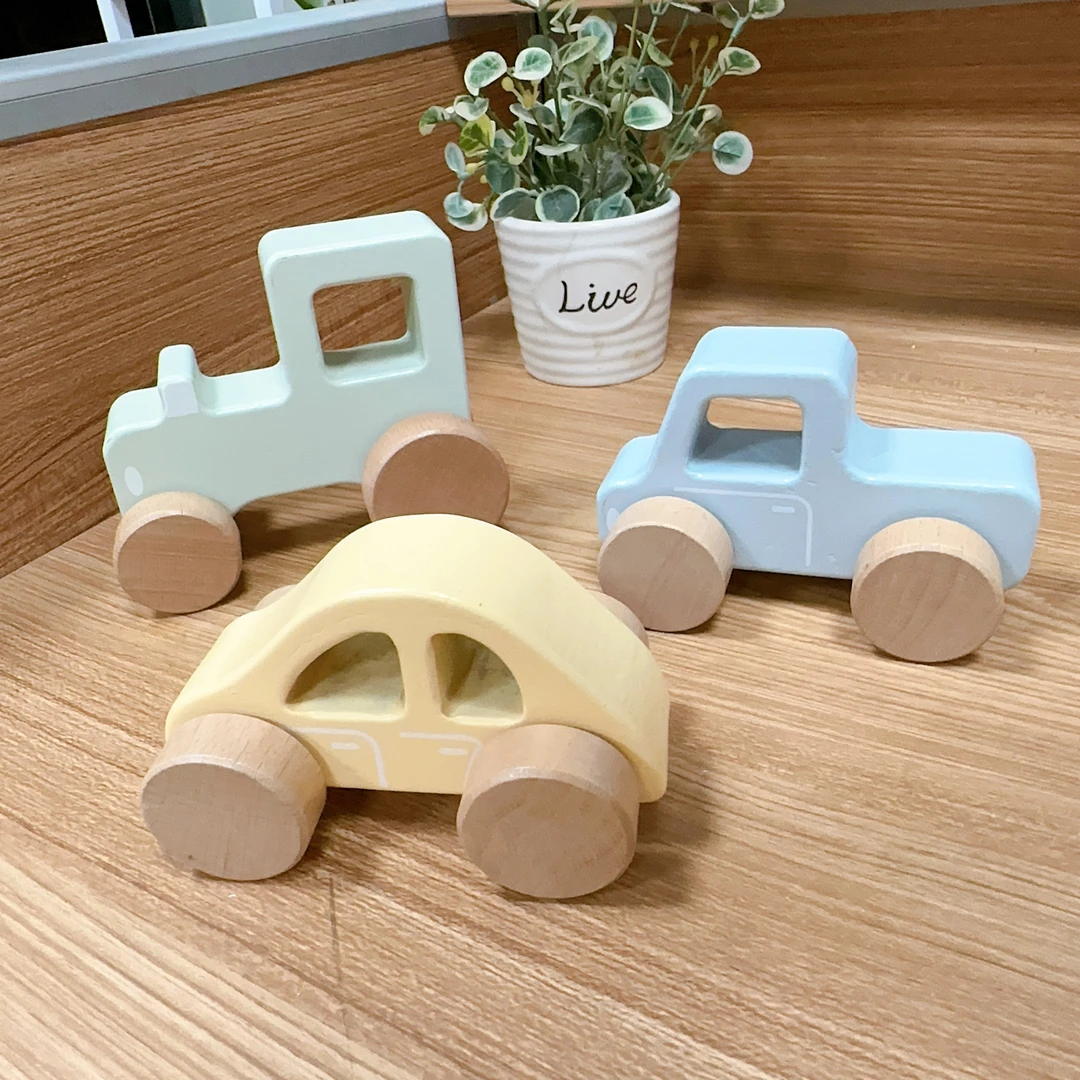马卡龙榉木车轮外贸小车儿童木制玩具随机一个