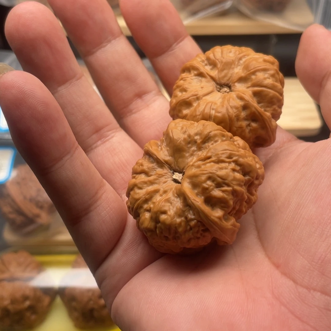 文玩核桃吊坠已*证怀柔蛤蟆头388