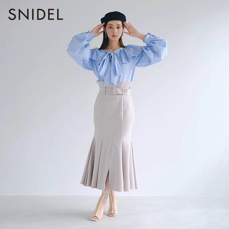 SNIDEL优雅纯色气质小众格纹腰带纽扣鱼尾半身裙SWFS221158