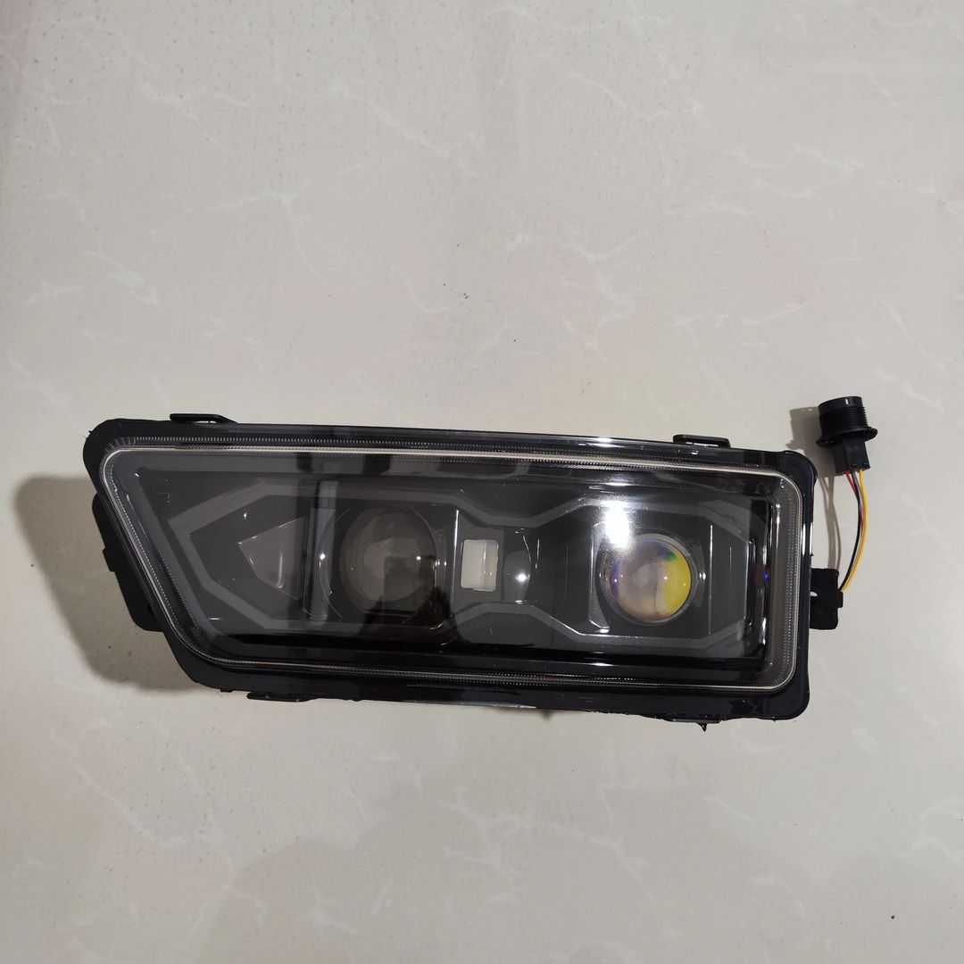 解放J6L精英版LED雾灯总成J6L尊享版配件大全超亮防雾灯黄白光