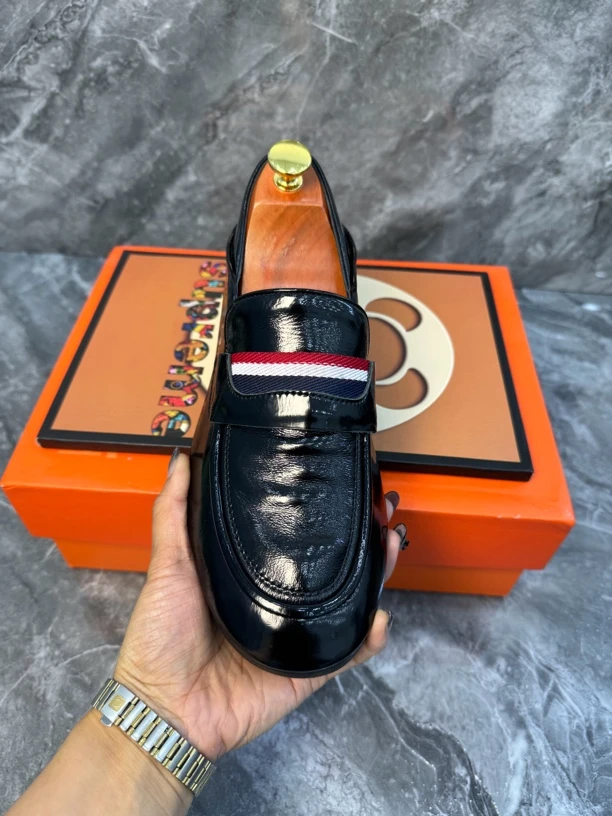 高端品质漆牛皮豆豆鞋时尚休闲百搭男鞋皮鞋