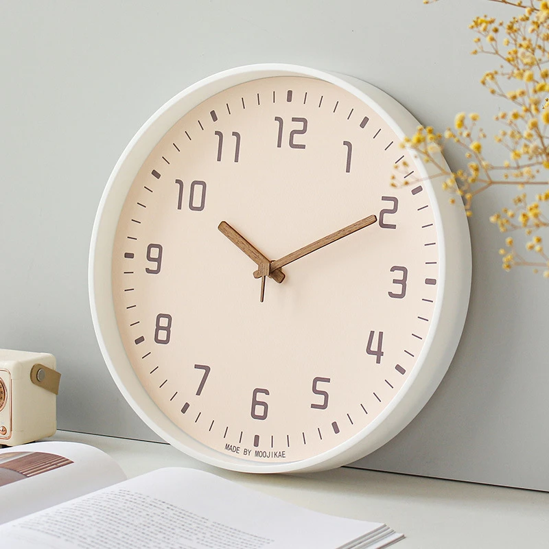 日系简约挂钟客厅时钟粉色挂墙儿童房间卧室静音钟表时尚石英钟表