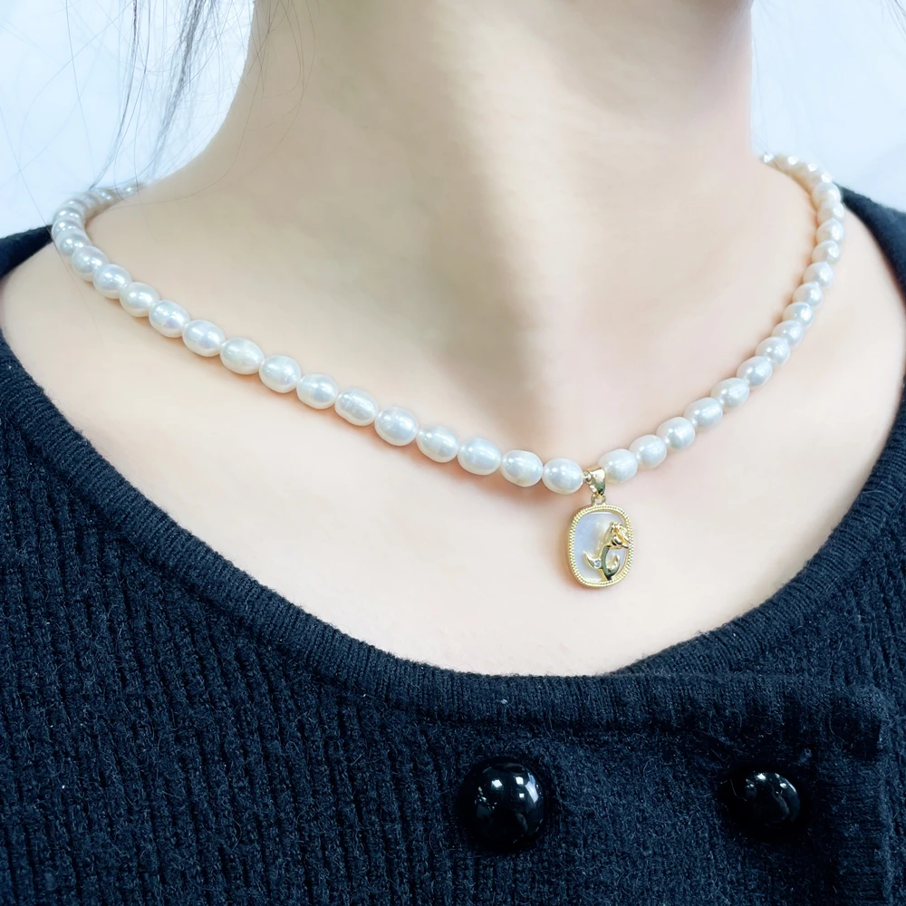 合金项链 A玫瑰花吊坠项链白色气质轻奢时尚百搭小众复古毛衣链