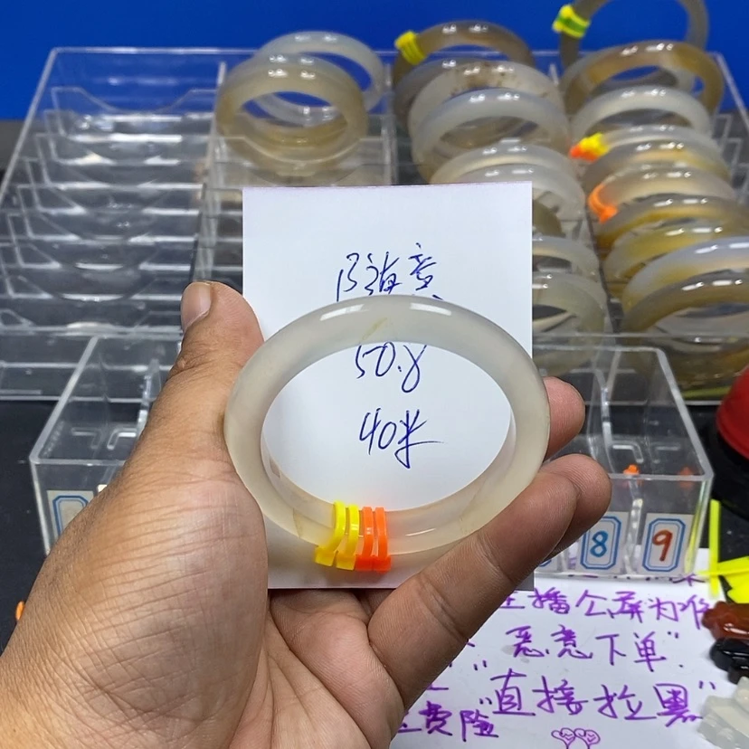 【闪购商品】玛瑙/玉髓手镯未镶嵌随**~