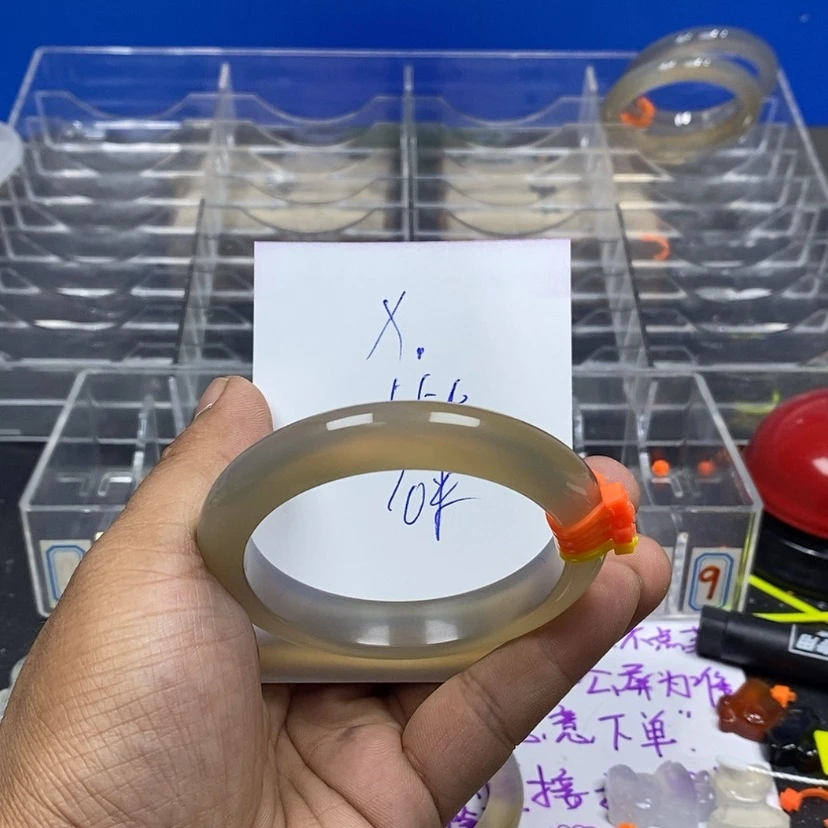 【闪购商品】玛瑙/玉髓手镯未镶嵌X*