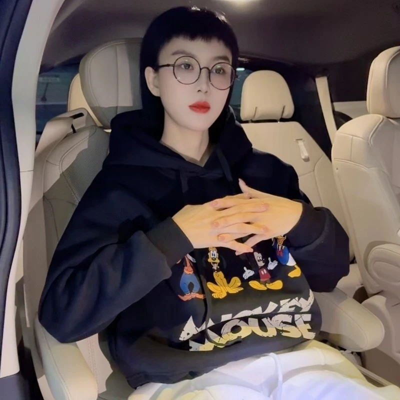 四卡通印花加绒长袖秋冬季时尚气质设计师款秋款韩系卫衣