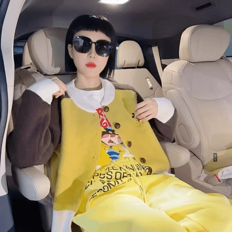 单排纽扣刺绣米琪毛衣秋冬外套针织外穿时尚秋季卡通拼接上衣