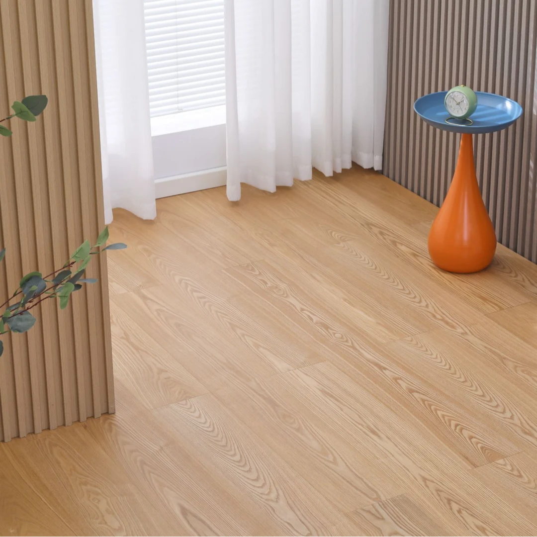 新三层实木地板水曲柳橡木黑胡桃家用天然环保厂家直销