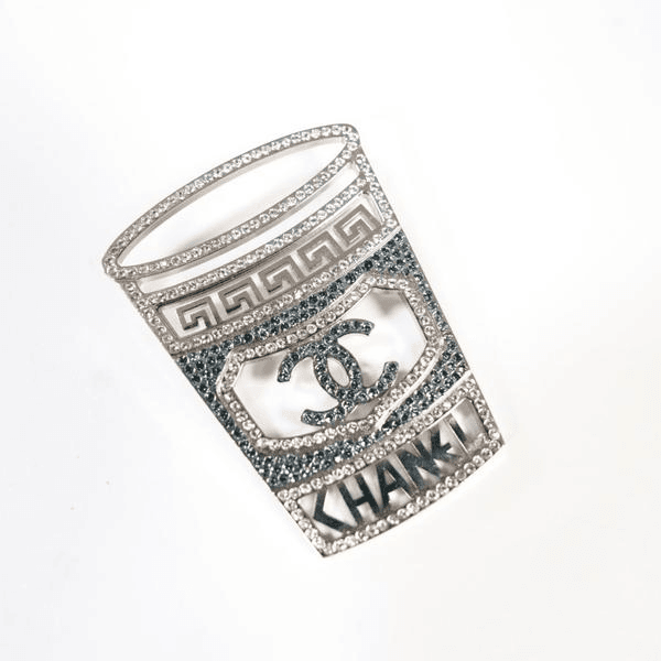 Chanel 白绿满钻水杯胸针