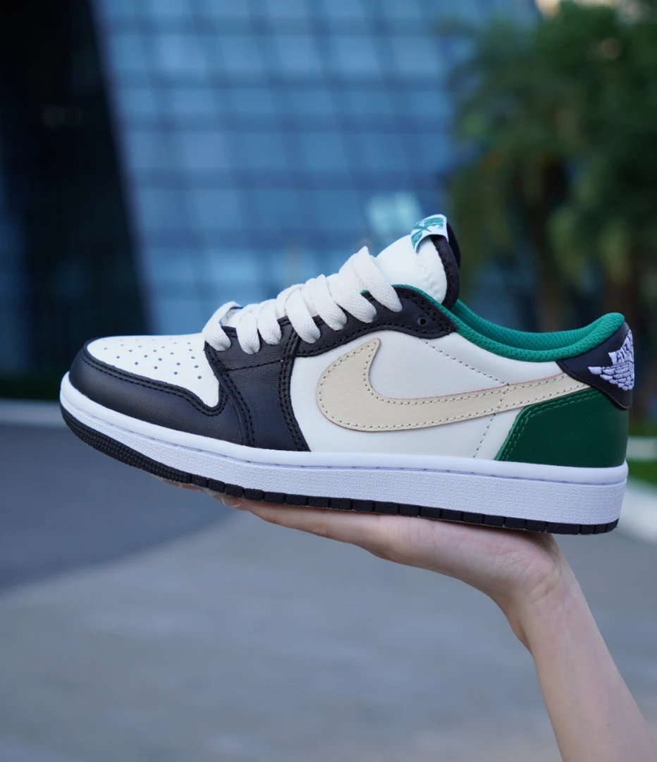 NiKE/耐克Aj1白绿正钩低帮牛皮男女休闲鞋【定制球鞋】