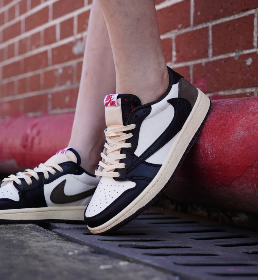 NiKE/耐克Aj1摩卡棕倒勾低帮牛皮麂皮男女休闲鞋【定制球鞋】