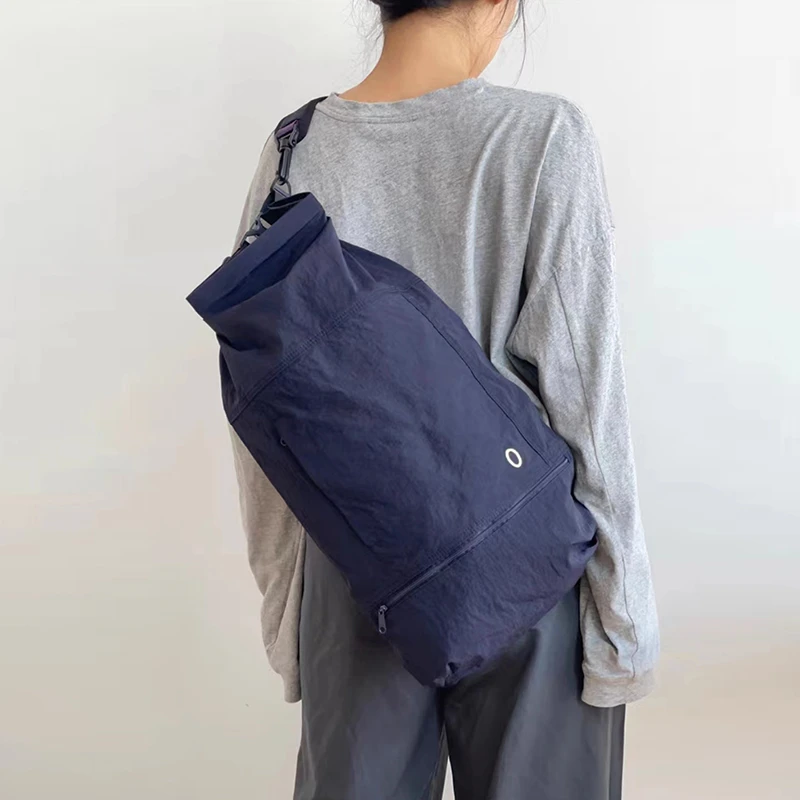 轻便运动大容量旅行运动健身百搭单肩包
