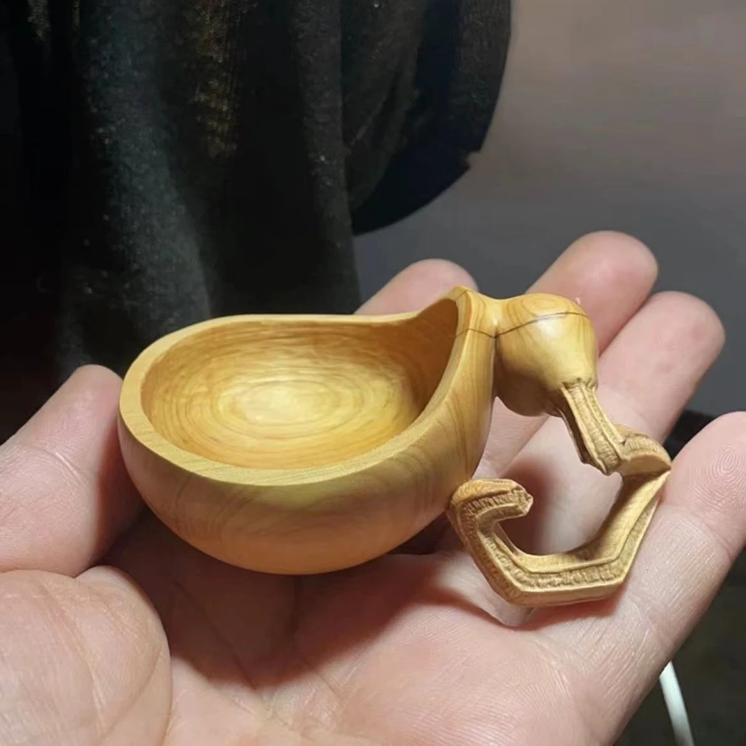 崖柏工艺品 细雕壶 接加工