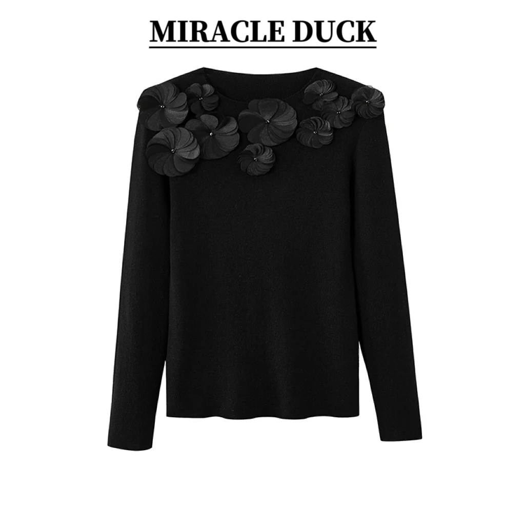 【立体花朵】秋冬简约低圆领立体花朵设计套头修身长袖针织衫C1429