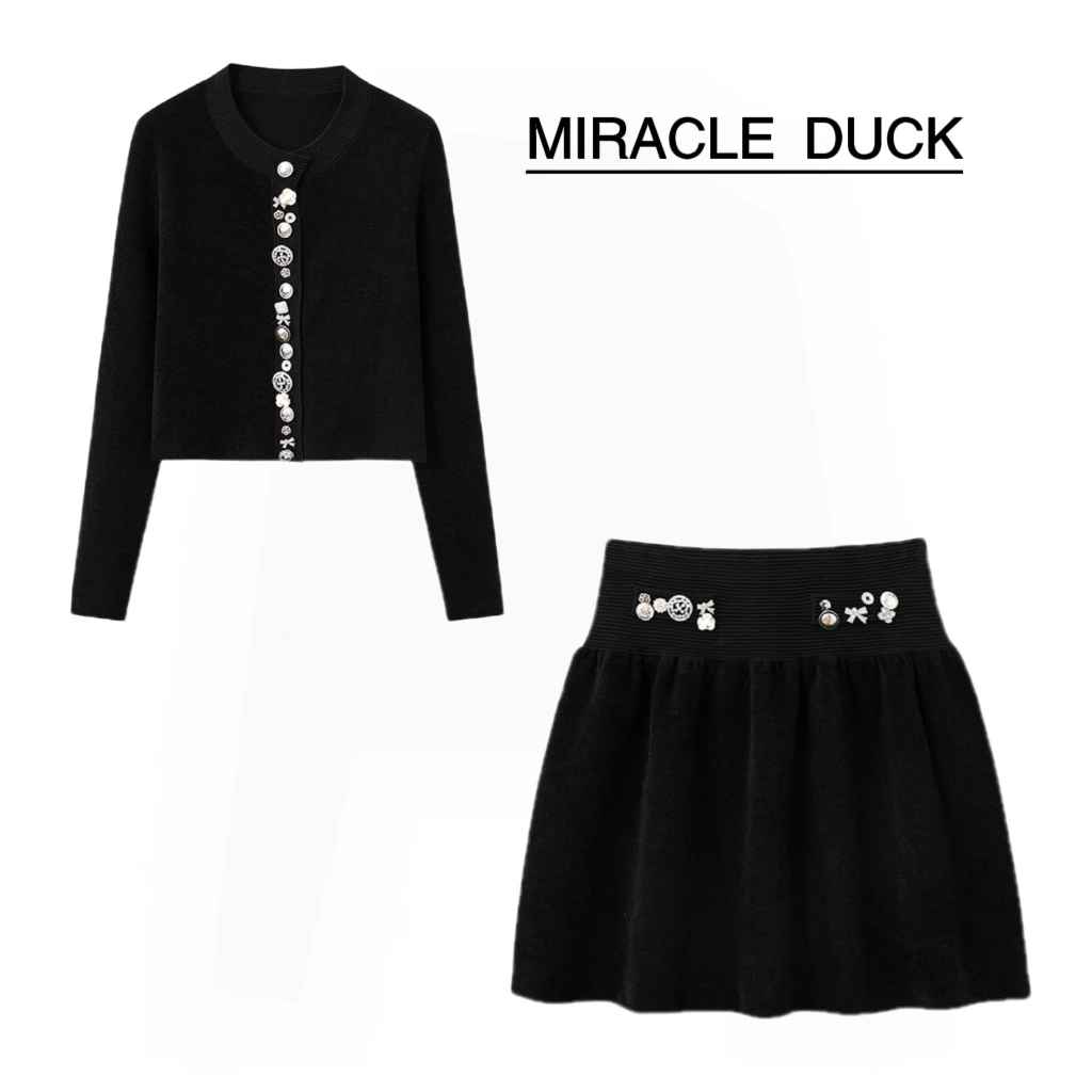 【趣味纽扣】秋冬趣味纽扣螺纹圆领毛绒针织外套短裙套装C1361