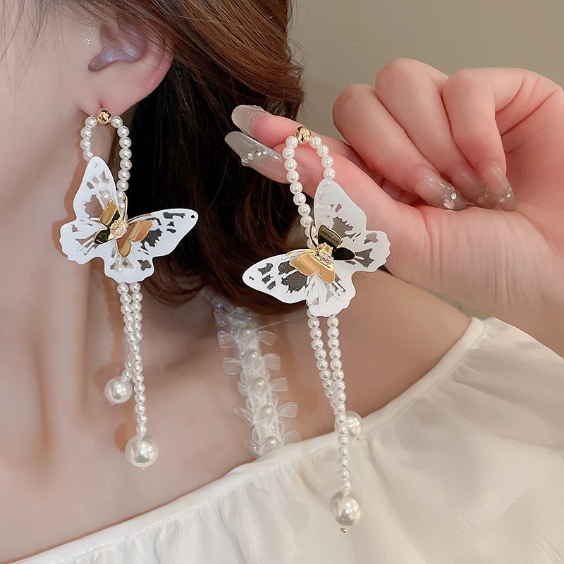 铜合金仿珍珠耳饰 蝴蝶流苏耳钉新款爆款耳环甜美精致百搭耳饰女