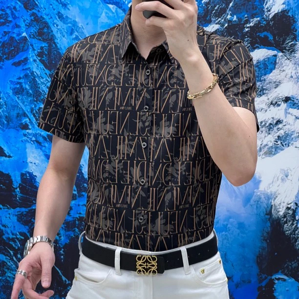 高品质夏季新款数码印花字母款弹力无痕短袖衬衫