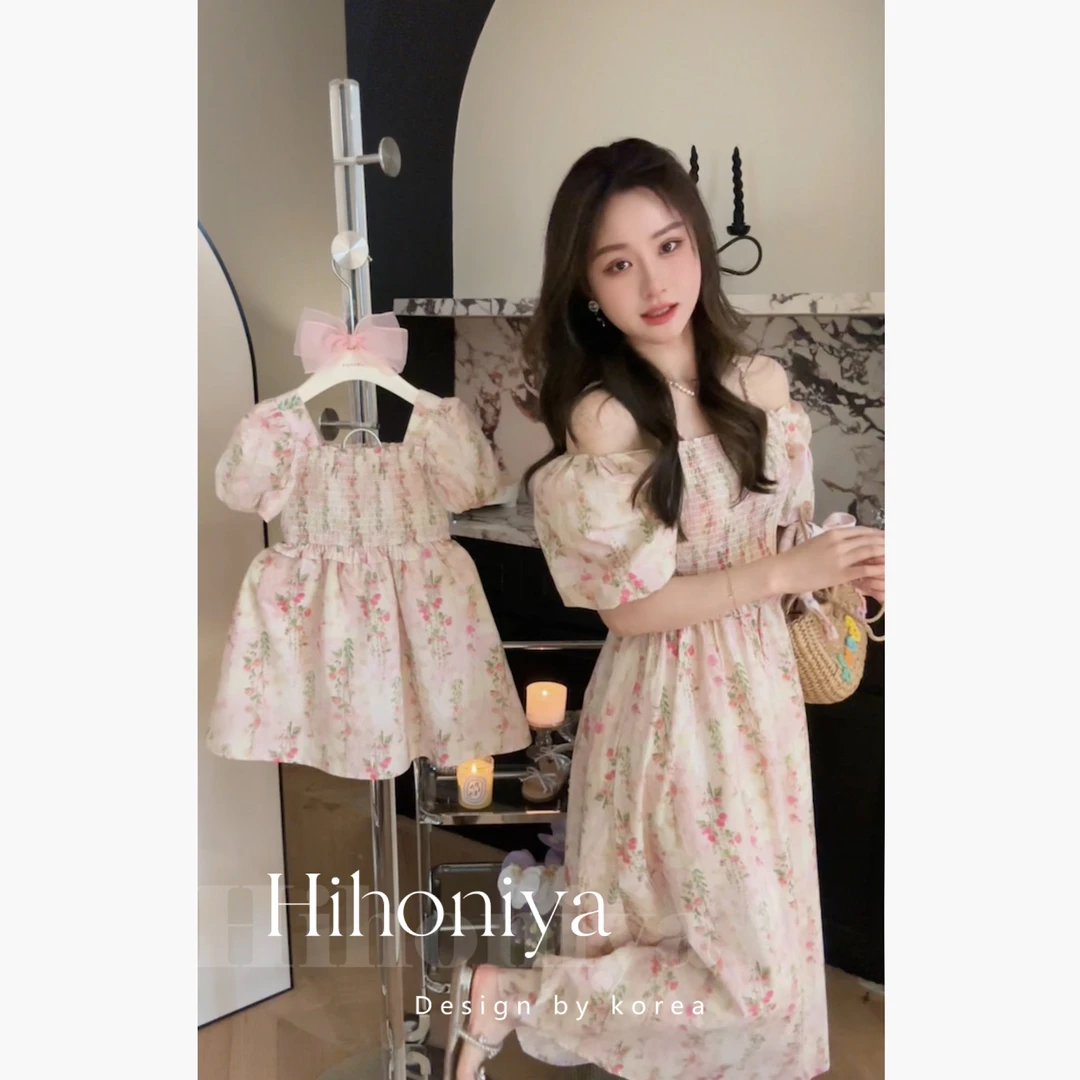 Q【花海】草坪约会三Hihoniya~2024夏天碎花亲子显瘦收腰连衣裙