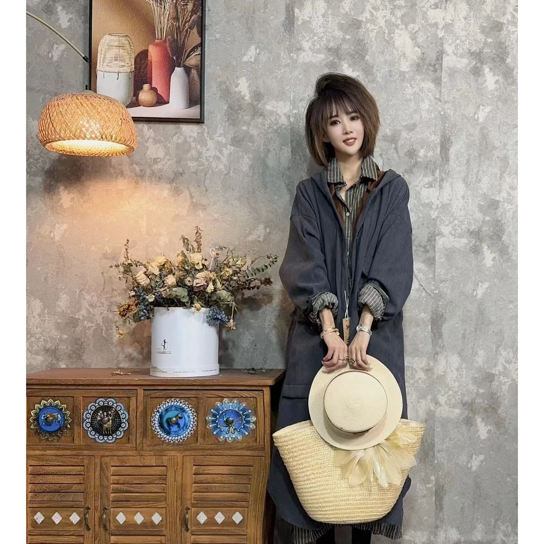 【沐木流浪记】（嫣然）高级烟灰色竖纹连帽双口袋女装风衣外套z a912