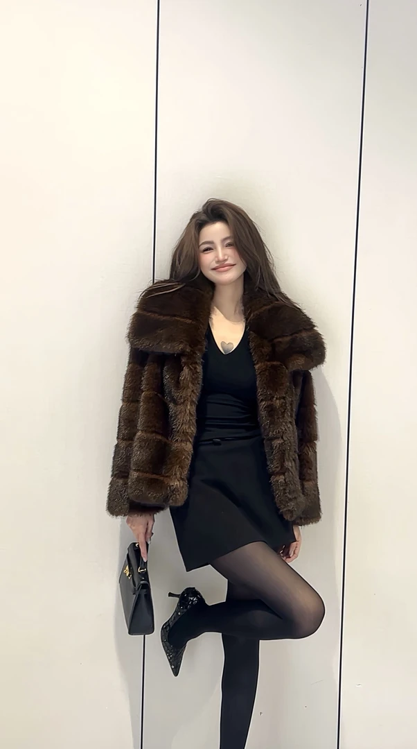 【迪拉呀专属】2024年新款毛毛外套常规款加厚保暖衣长70厘米85002