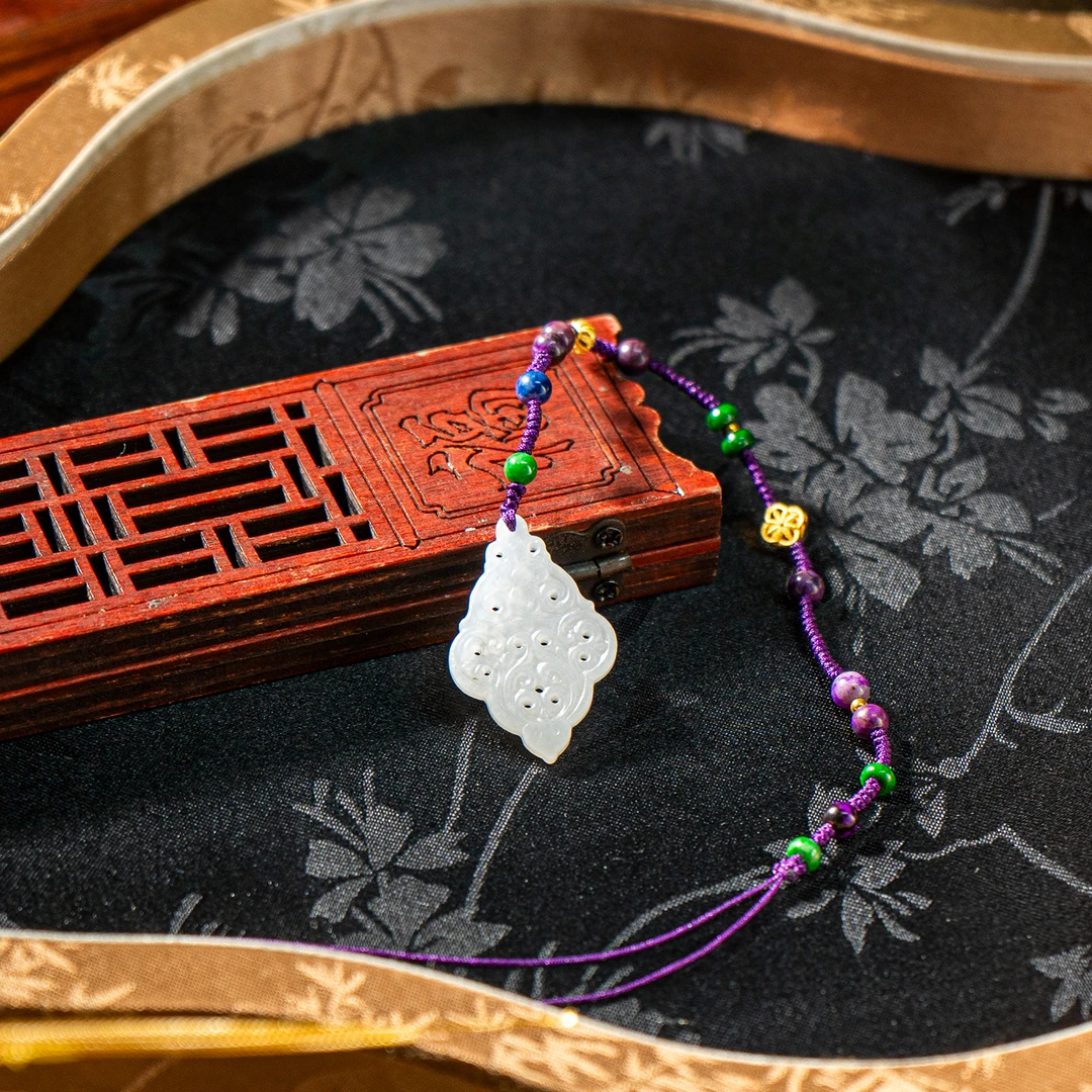 18k金舒俱来DIY和田玉压襟/多样性发一/C071