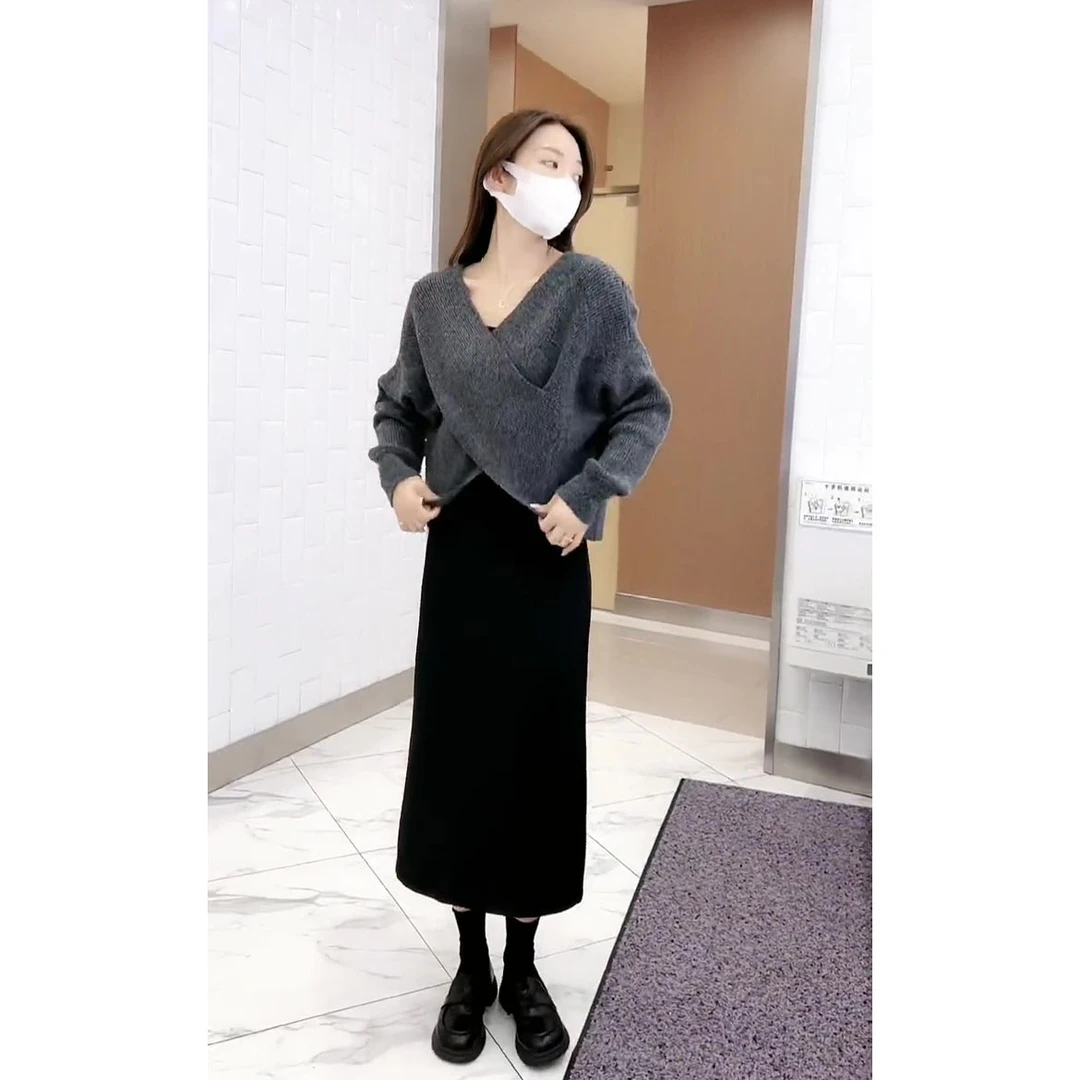 秋季穿搭一整套女2024韩版慵懒风时尚爆款减龄针织上衣裙子两件套