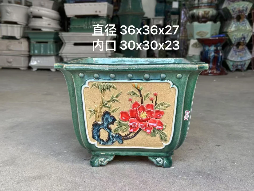 正宗岭南石湾盆之贴花四方。