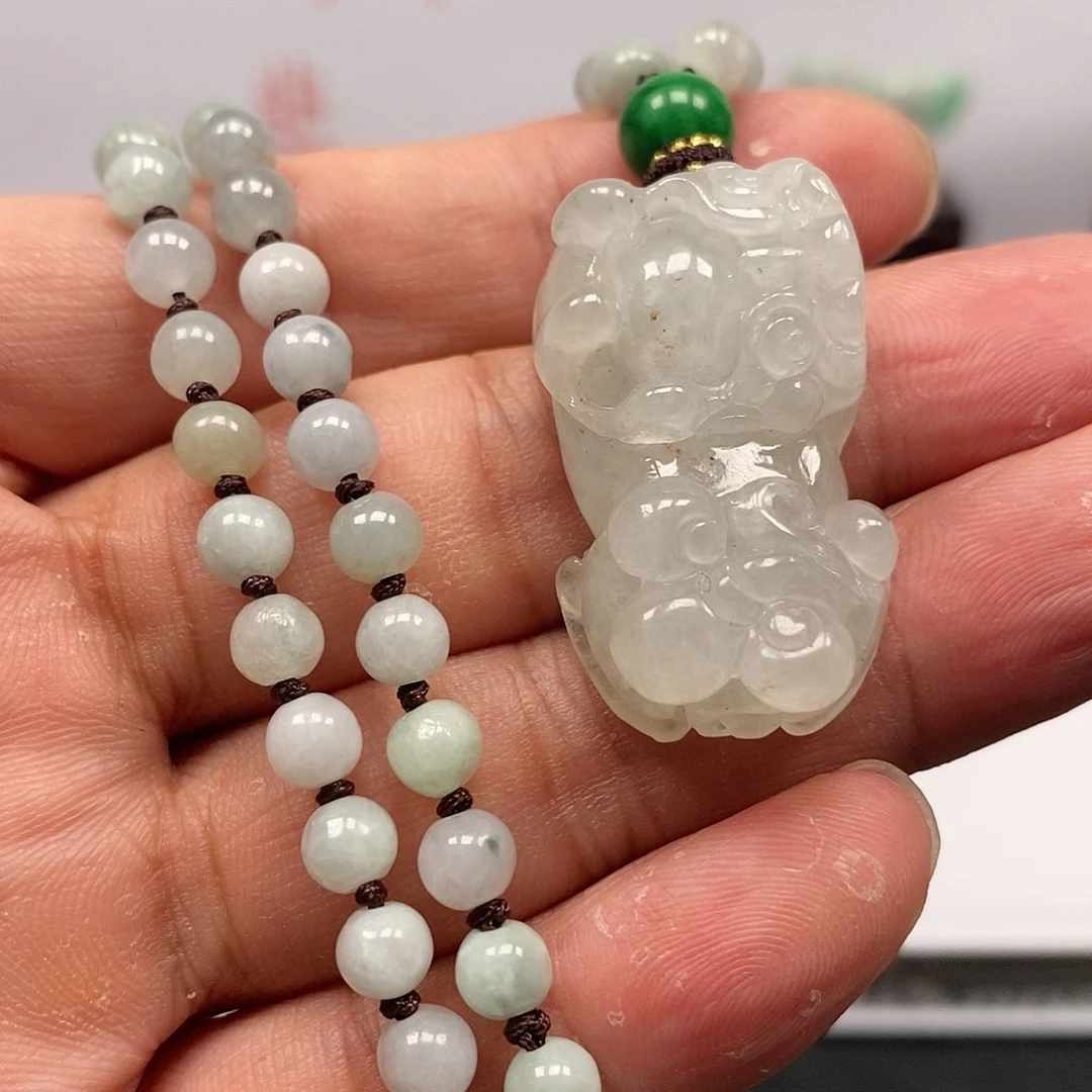 翡翠颈饰未镶嵌天然翡翠