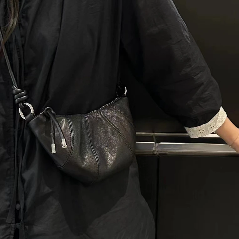 可颂牛角包百搭夏季时尚休闲爆款