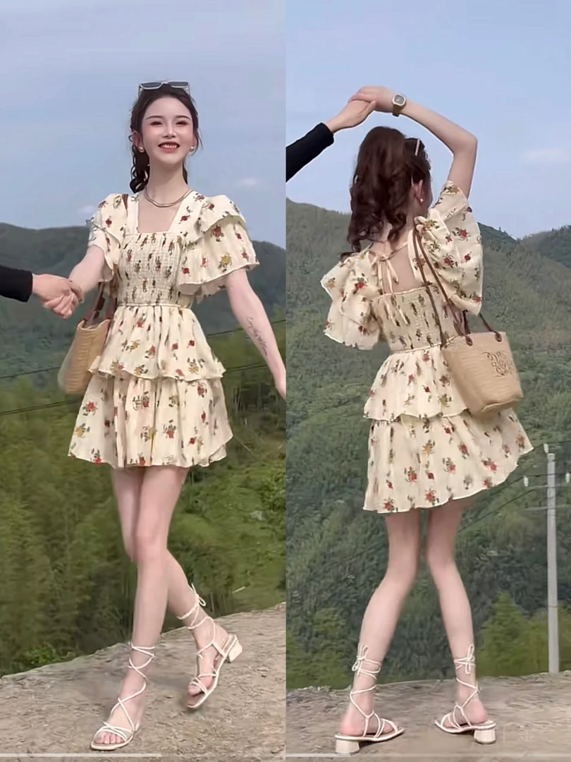 油画风小黄花方领A字多层泡泡袖显高甜美连衣裙