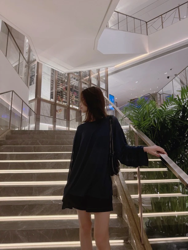 早秋纯色百搭休闲圆领宽松简约针织长袖