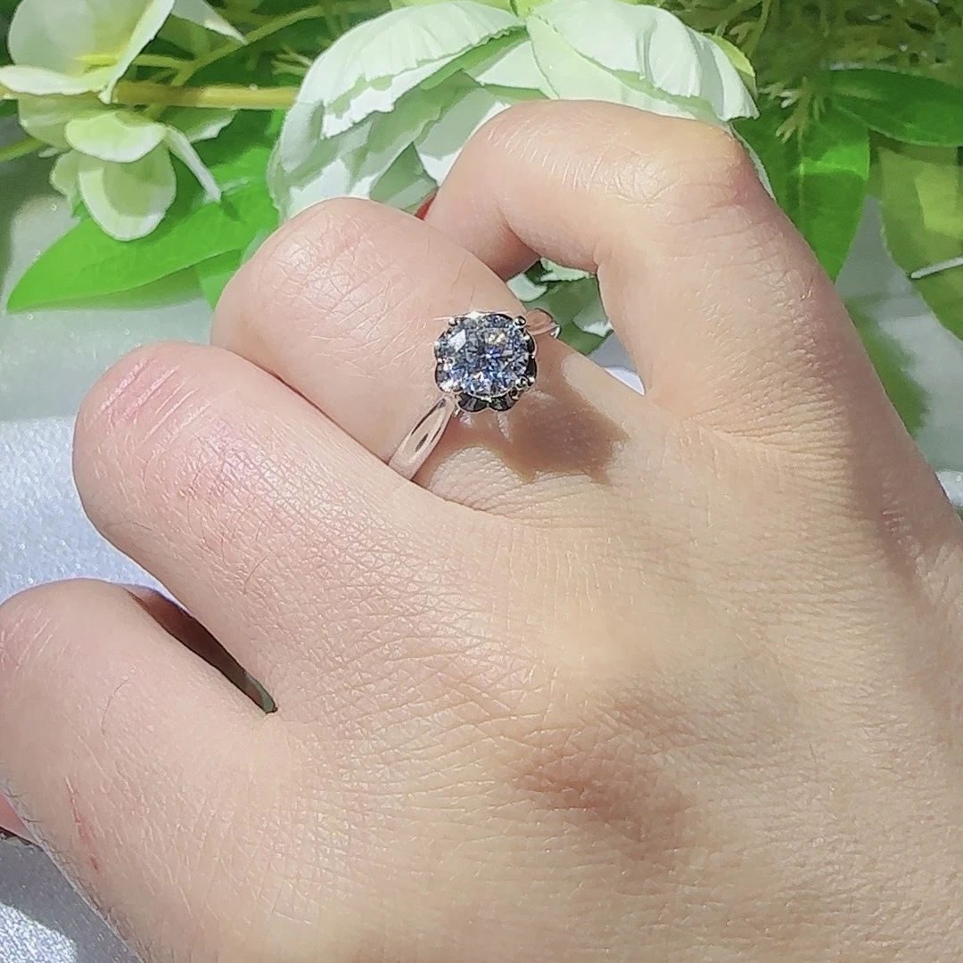 925银莫桑石银制品  【花蕾】经典钻戒女指环D色高品质莫桑0·5-1ct