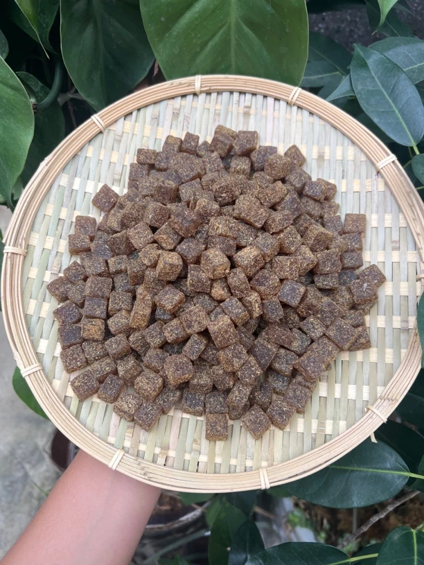农家手工制作甘草枇杷膏
