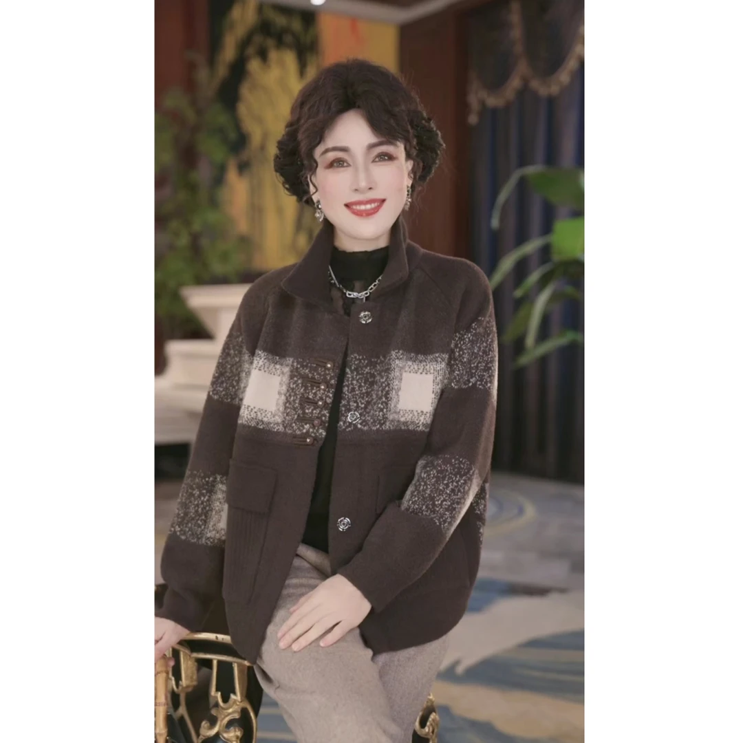 妈妈装秋装针织衫2024新款洋气中老年女装秋季宽松开衫毛呢外套